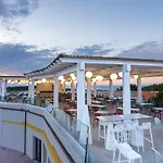 Red Sun Village 4*