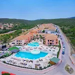 Red Sun Village 4*
