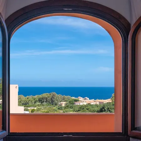 Red Sun Village Hotel 4*