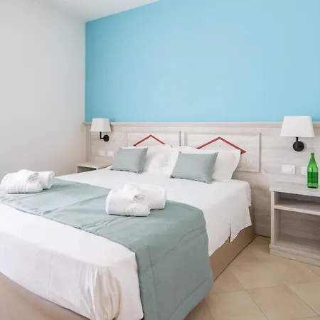 Red Sun Village Hotel 4*