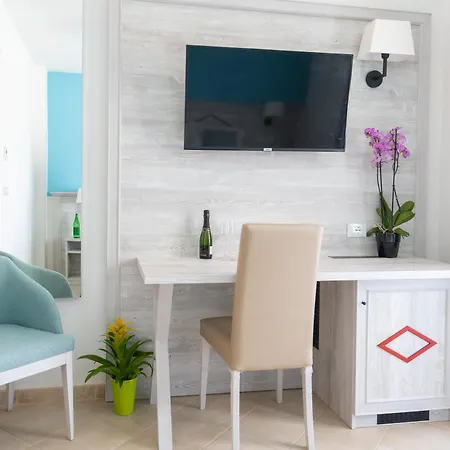 Red Sun Village Isola Rossa (Sassari)