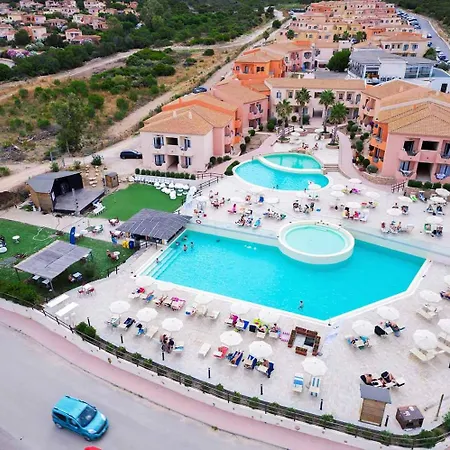 Hotel Red Sun Village 4*