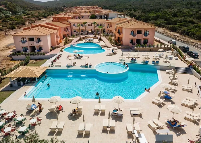 Red Sun Village Hotel 4*