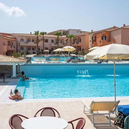 Hotel Red Sun Village 4*