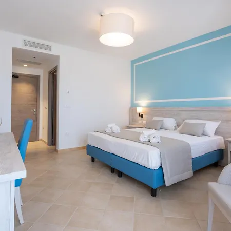 Red Sun Village Hotel 4*