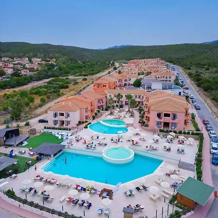 Red Sun Village 4* イーゾラ・ロッサ
