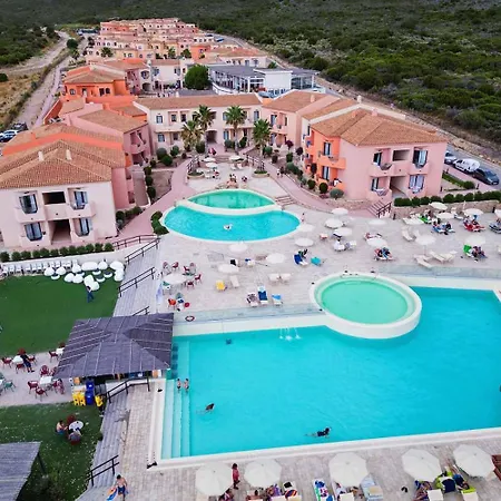 Red Sun Village 이솔라 로사