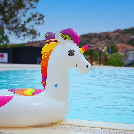 호텔 Red Sun Village