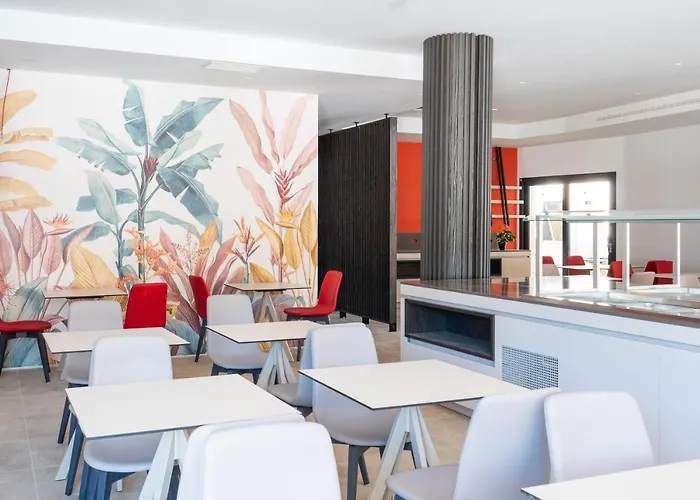 Red Sun Village Hotel