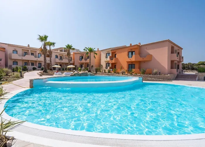 Hotel Red Sun Village 4*